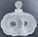 Decoratief ornament - Lalique - Twee bloemen - Frankrijk