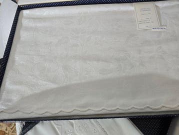 Broderie (18) - 280 cm - 230 cm