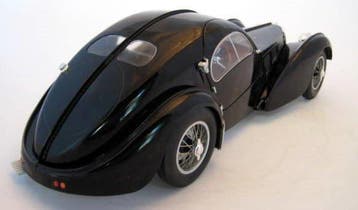 Solido 1:18 - Modelauto - Bugatti Type 57 SC Atlantic
