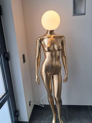 Hans Boodt - Mannequin - Kunstzinnige gouden mannequin/lamp