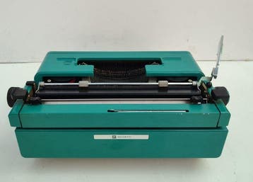 Ettore Sottsass - Olivetti, Studio 45 - Typemachine -