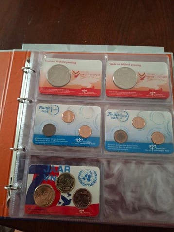 Nederland. Coin Card Various Years (18 Items + Album)