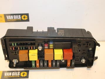 Zekeringkast Opel Vectra O74445, Nieuw