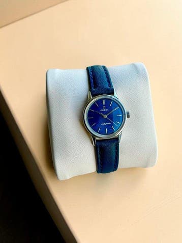 Omega - LadyMatic - Diamond-Shaped Glass - Gilt Blue Dial -