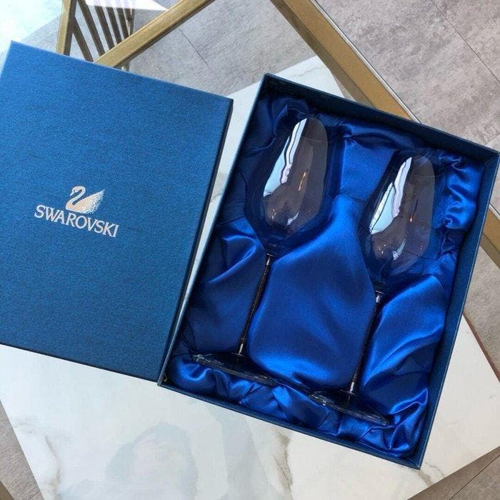 Swarovski - Wijnglas (2) - Swarovski wijnglazen - Kristal -, Antiek en Kunst, Antiek | Meubels | Tafels