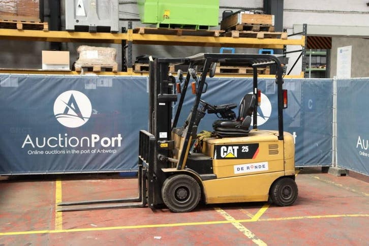 Veiling: Heftruck Caterpillar EP25K-PAC Elektrisch 2500kg 4., Zakelijke goederen, Machines en Bouw | Heftrucks en Intern transport