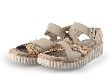 Rieker Sandalen in maat 42 Beige, Verzenden, Beige, Sandalen of Muiltjes, Zo goed als nieuw