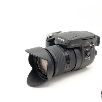 Sony DSC-R1 camera (8980) Appareil photo reflex numérique