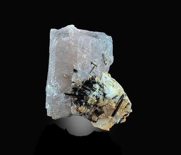 Zwarte toermalijn met apatiet op matrix – mineralische, Verzamelen, Mineralen en Fossielen
