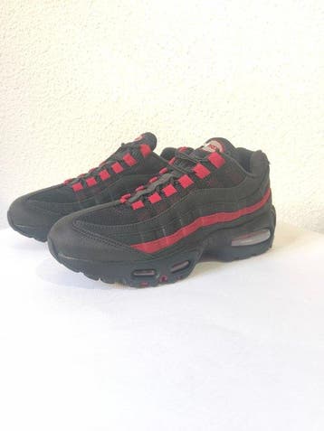 Nike - Air Max 95 - Low-top sneakers - Maat: EU 39 - Nieuw