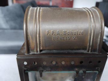 F.F.A. Schulze Berlin.N - Lamp - onbekend - Messing, Metaal