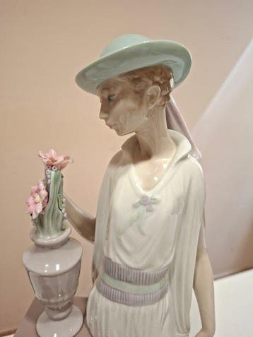 Lladró - Vicente Martinez - Figuur - Dama Gran Casino