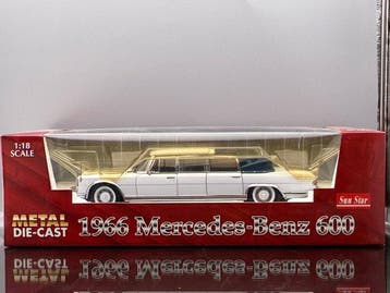 Sunstar 1:18 - Modelauto - 1966 Mercedes Benz 600 Pullman