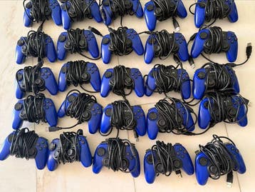 Atrix - 45x Atrix Wired Compact Wired USB Controllers Model