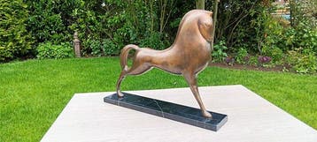 sculptuur, Tijdloos brons paardenbeeld op marmer sokkel - 38