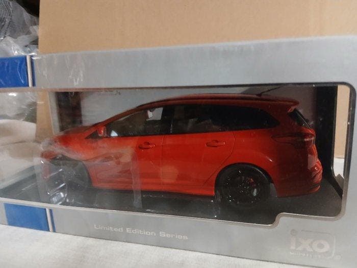 IXO 1:43 - Modelauto - Ford Focus ST Estate - Ford, Hobby & Loisirs créatifs, Voitures miniatures | 1:5 à 1:12