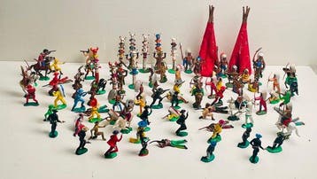 Reisler - Speelgoedfiguurtjes Vintage Danish Reisler Wild