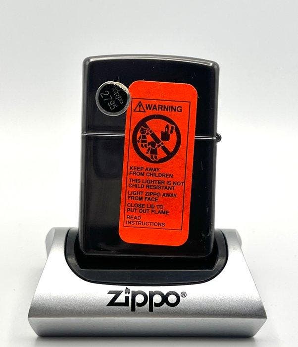Zippo, No Reserve Price - Camel Pewter Emblem - Ebony Finish, Verzamelen, Rookartikelen, Aanstekers en Luciferdoosjes