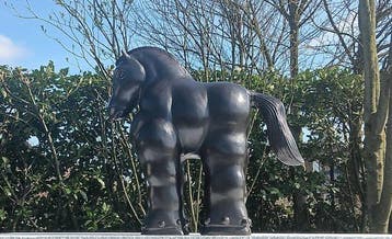 naar Fernando Botero - Sculpture, Bijzondere bronzen paard -