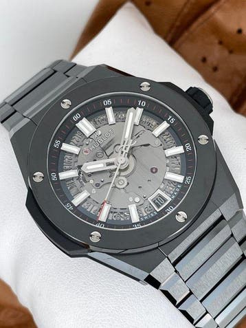 Hublot - Big Bang Integrated Black Magic Ceramic 40