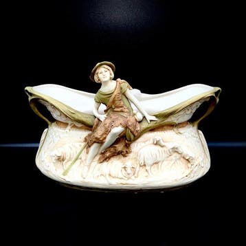 Royal Dux, Bohemia - Art Nouveau - Large Jardinniere (39 cm)