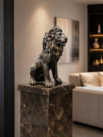 Beeld, statue of golden bronze lion - 45 cm - polyresin, Antiek en Kunst