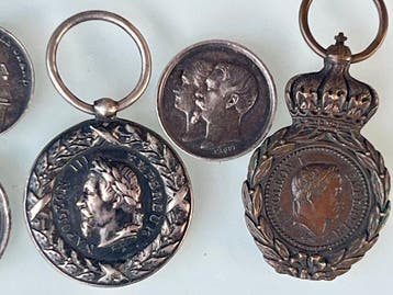 Frankrijk. Lot de 5 médailles et réductions napoléoniennes