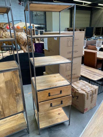 Boekenkast, mangohout (nieuw, outlet), Huis en Inrichting, Kasten | Boekenkasten, Nieuw, Overige houtsoorten