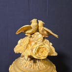 Figurale pendule Lodewijk XVI-stijl - Verguld brons - 1880 -, Antiek en Kunst, Antiek | Klokken