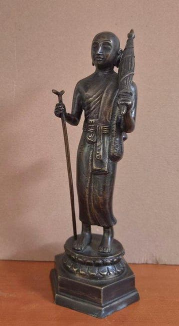 Wandelende monnik Phra Sivali - Sculpture - Thaïlande (Sans