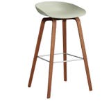 HAY Aas32 Barkruk 75cm Gelakt Walnoot Onderstel Pastel Green, Verzenden, Zo goed als nieuw, Hout, 60 tot 90 cm
