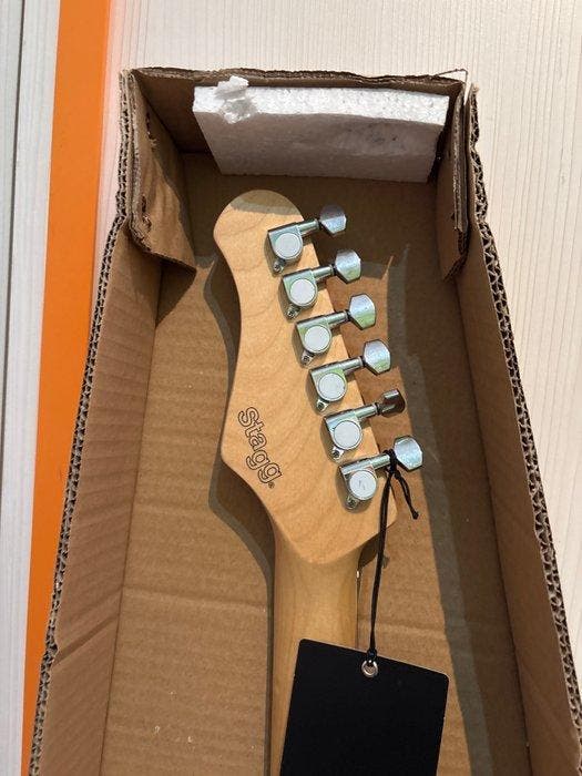 Stagg - Strat-style - - Elektrische gitaar - China (Zonder, Muziek en Instrumenten, Snaarinstrumenten | Gitaren | Akoestisch