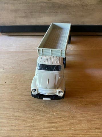 1:43 - Modelauto - vrachtwagen met aanhanger - Zil type