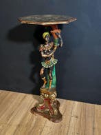 Guéridon - Bois, peint polychrome - Vénitien – le sommet