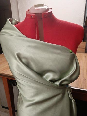 Duchesse de soie pure E 730 Mesure 4 × 1,40 m - Textile -, Antiek en Kunst