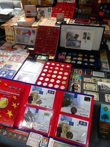 Europa. Collection of coins/banknote/medals/euro inkl. pp