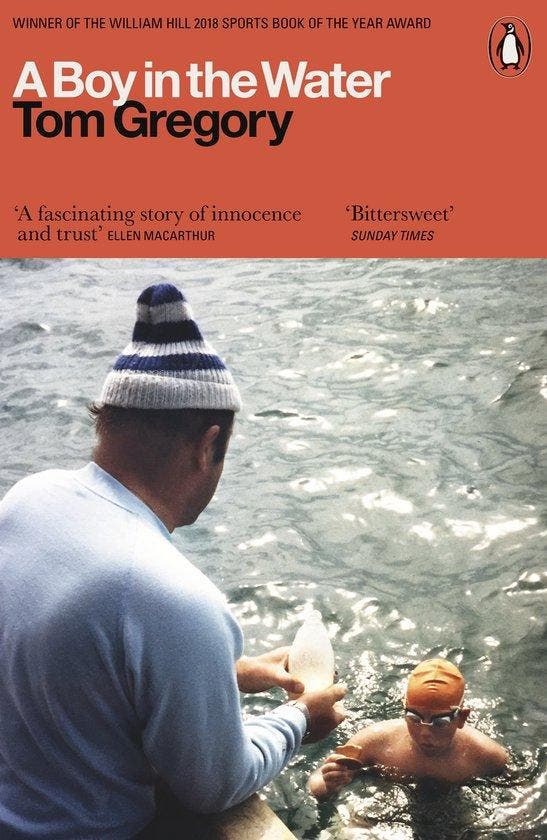 A Boy in the Water 9780141988757 Tom Gregory, Livres, Langue | Anglais, Envoi