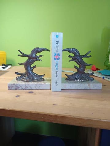 Boekensteunen (2) - Marmer, Antiek en Kunst