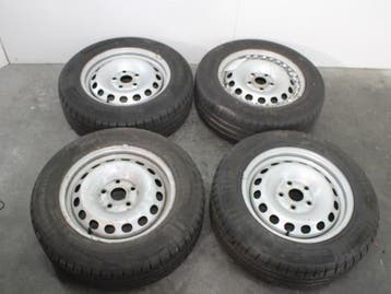 Velgen set Volkswagen Caddy O74129
