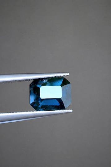 1 pcs Bleu Spinelle - 4.11 ct - Lotus Gemology (Thaïlande), Nieuw