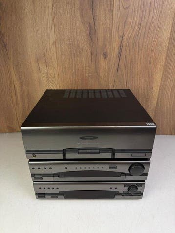 Pioneer - M-J200 Power Amplifier - CX-J300 Control Amplifier, Nieuw