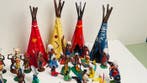 Reisler - Speelgoed figuur Large lot of 100+ vintage Reisler