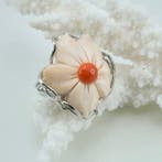 Zilver - Ring - Italiaanse camee en koraal