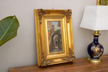 Lijst- Rijkelijk versierd met bloemmotieven - Hout, Glas -