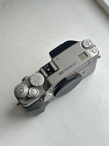Contax G2 Electronic Autofocus 35mm Rangefinder - Champagne