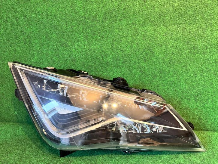 Phare av. droit Seat Leon III 5F Phase 2 2017 - 20 Full Led, Autos : Pièces & Accessoires, Éclairage, Seat, Utilisé, Enlèvement