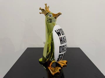 Van Apple - Penguin - Work Hard Dream Big