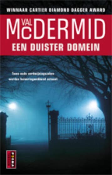 Een duister domein / Karen Pirie 9789021037257 Val McDermid, Boeken, Verzenden, Gelezen, Val McDermid