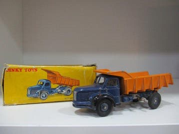 Dinky Toys 1:43 - Camion miniature - Camion Volquete Berliet, Nieuw