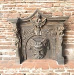 sculptuur, Monumento architettonico monumenti a fregio